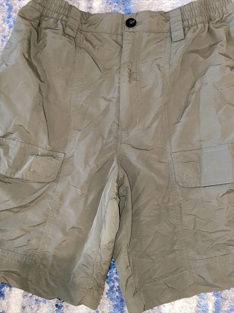 Magellan Outdoors Mag Repel Fish Gear Cargo Shorts Men's Size M Green