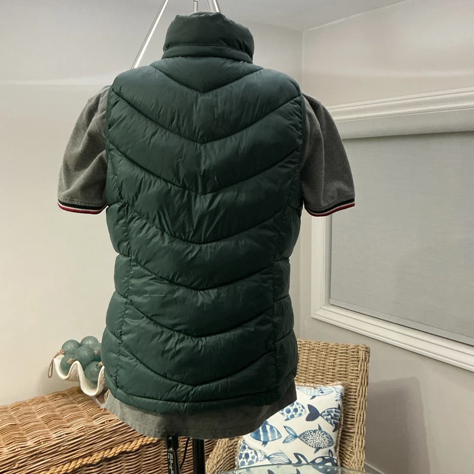 Charter Club (Macy’s)Women's Green Puffer Vest Size:Medium Full Zip Preowned - Image 3 of 4