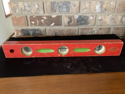 Dunlap 18  Vintage Level. Red. Two Way.