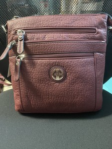 giani bernini pebble crossbody