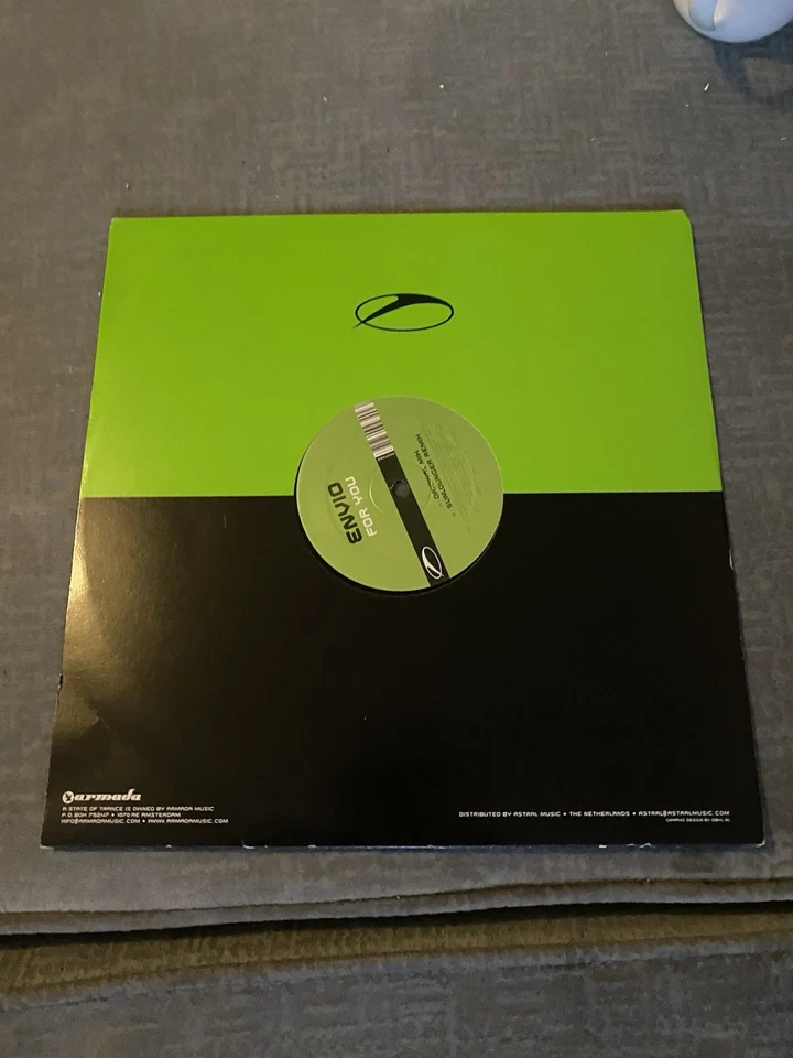 vinyl records - Image 2 of 4