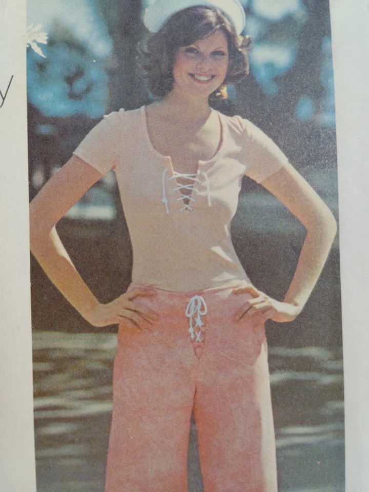 Simplicity 6925 Hip Hugger Pants Shorts T Shirt Tank Sewing Pattern Ladies 10 UC - Image 4 of 4