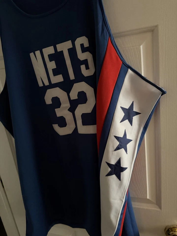 Camiseta deportiva de baloncesto autografiada por Julius Dr. J Erving Foto 2 de 2