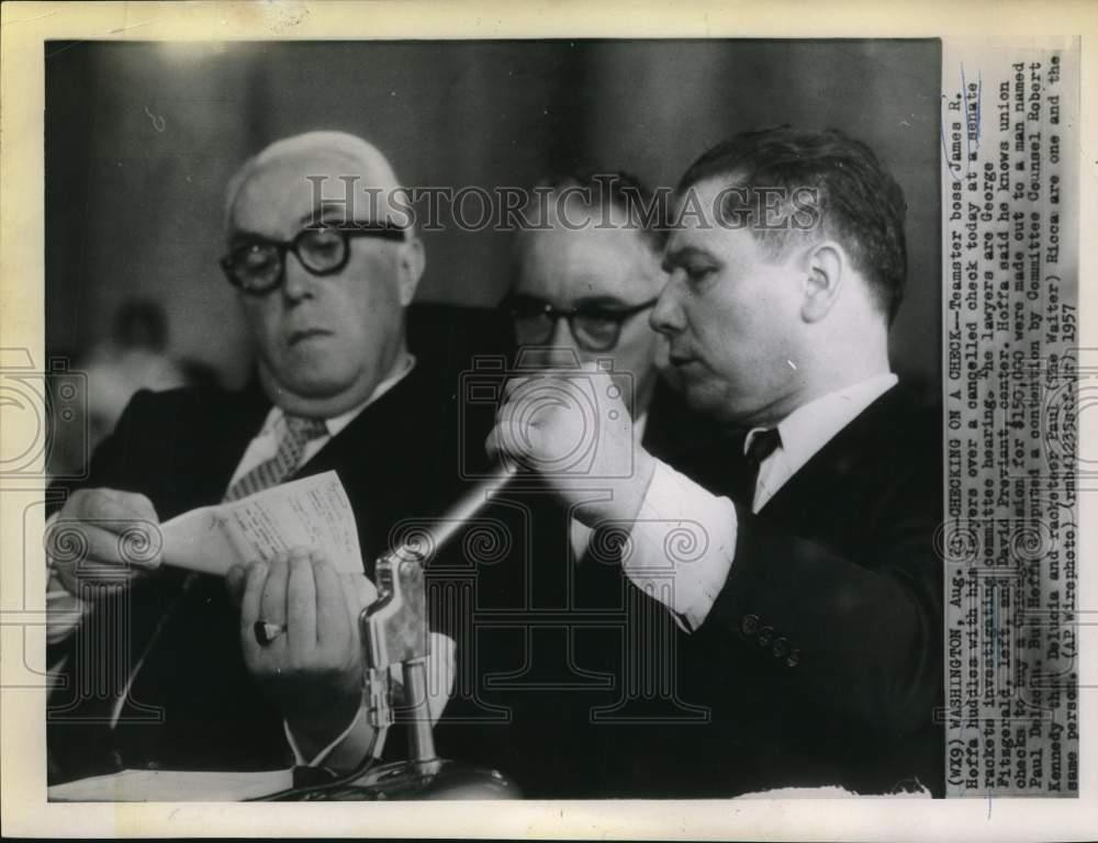 1957 Press Photo Teamster boss James Hoffa and attorneys huddle in Washington