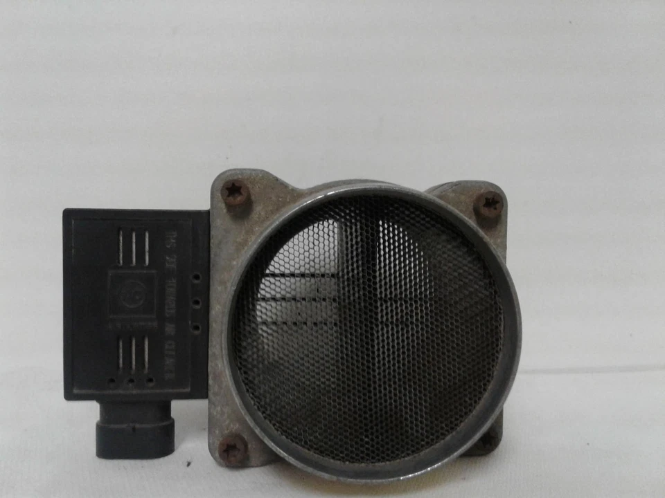 Medidor de flujo de aire de inyección de combustible usado se adapta a: 1999 Acura Slx grado A Foto 3 de 4