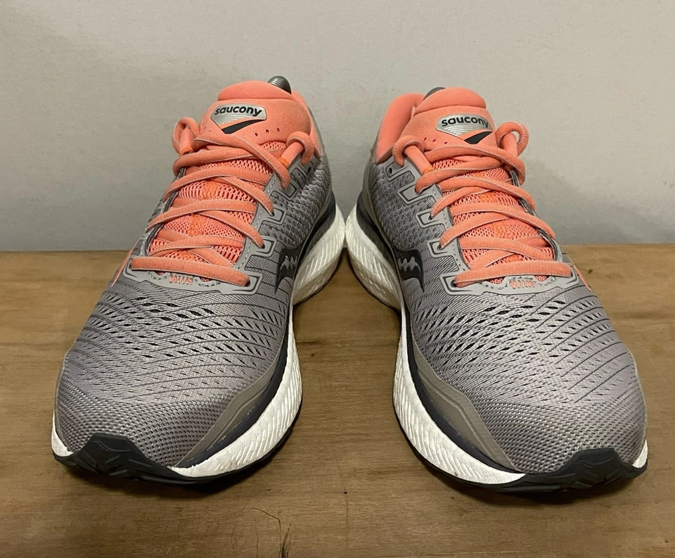 Zapatos SAUCONY para mujer talla 9 W Triumph Formfit gris melocotón PowerRun + Foto 2 de 4