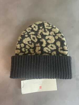 NWT SWEATY BETTY ANIMAL JACQUARD BEANIE IN BLUE LEOPARD PAINT JACQUARD BUNDLE Sweaty Betty Beanie Hat Scarf Set Blue Leopard Print  main image 4