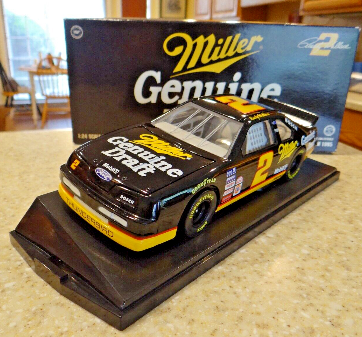 Rusty Wallace #2 Miller 1997 Thunderbird - 1:24 Elite - NASCAR Action - RCCA