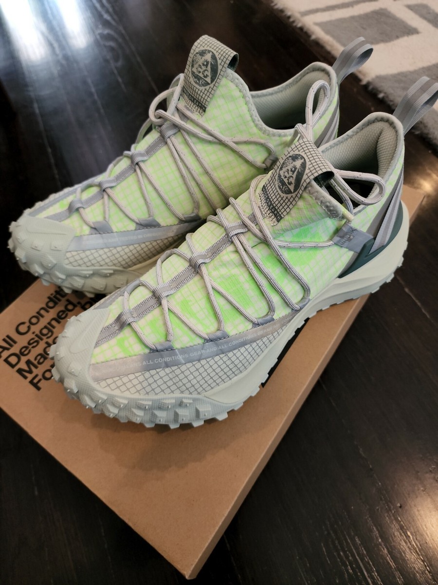 nike acg mountain fly low sea glass