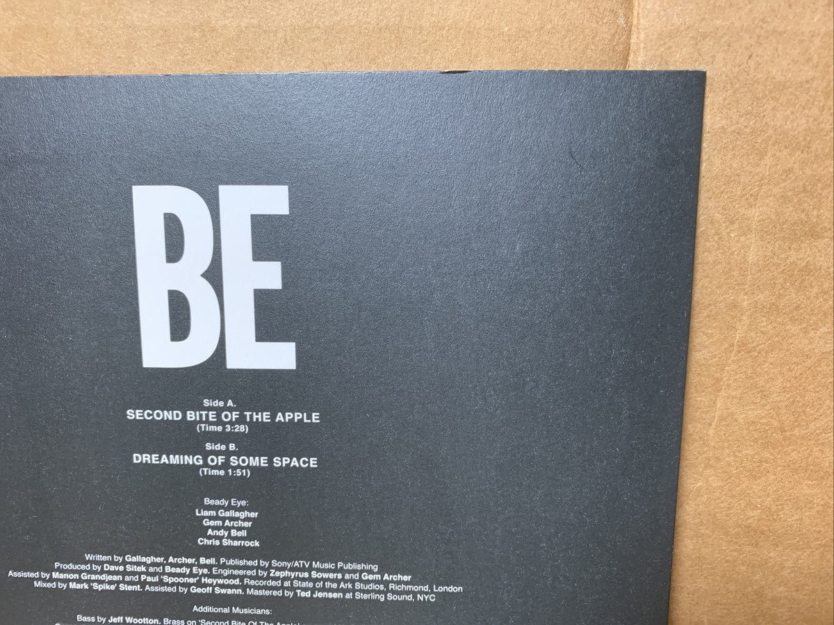 Beady Eye サイン入りCD 2013 BEADY EYE Liam Gallagher Second Bite of the Apple 2-trk 7