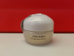 future solution day cream