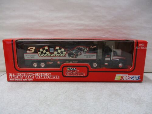 1993 Racing Champions Dale Earnhardt GM Goodwrench Team Transporter 1/87 - Photo 1/2