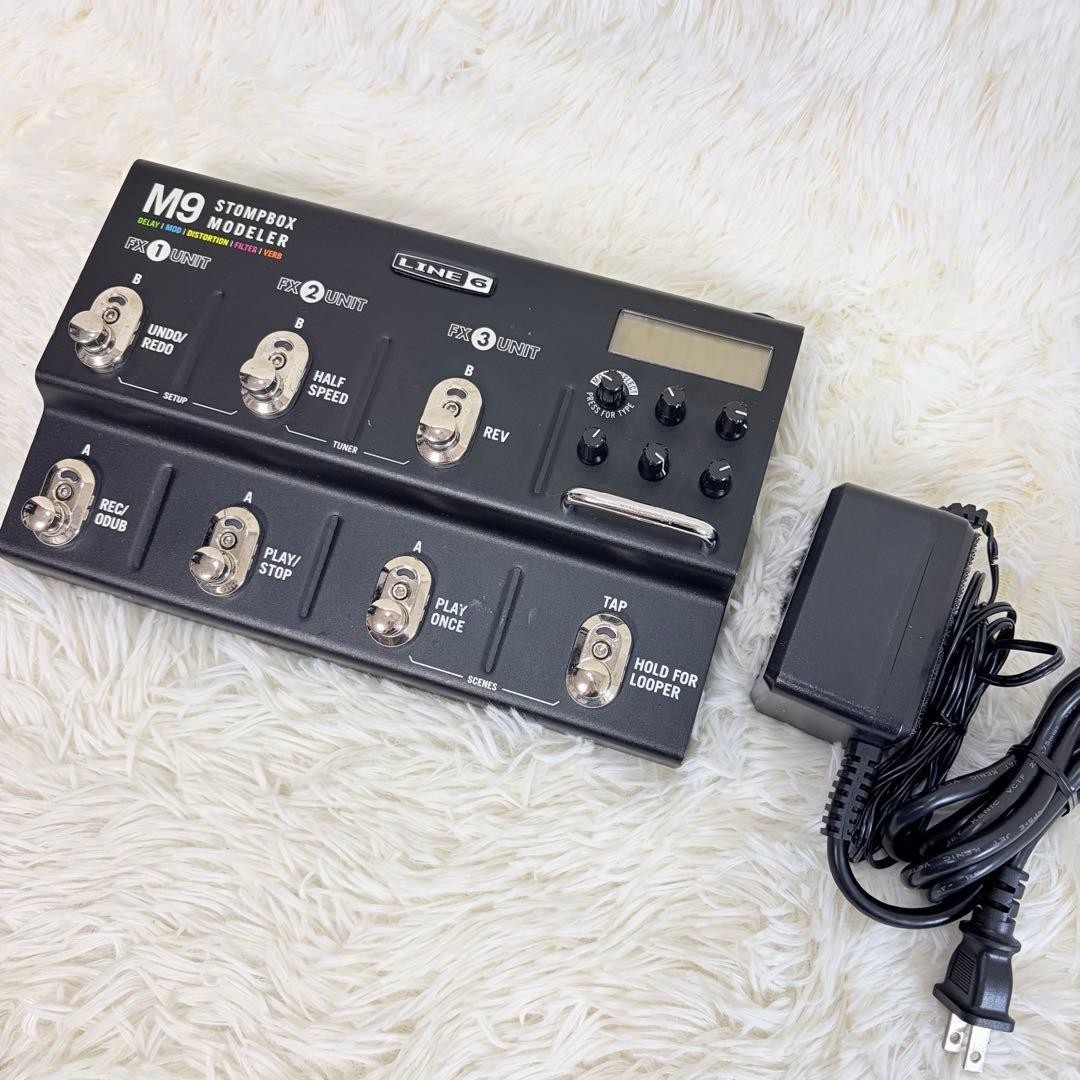Line6 M9 Stomp box Modeler multi effects Complete Accessories Good