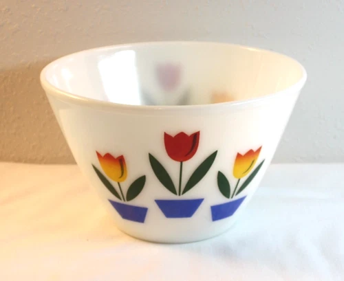 Fire King Splash Proof Mixing Bowl - Tulips on White - 3 QT
