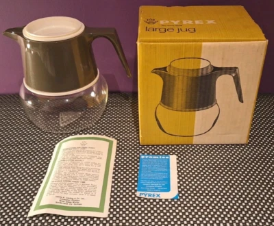 Brand New Unused Vintage PYREX Glass Water Coffee Jug Boxed Design No. 424000 - Image 1 of 4