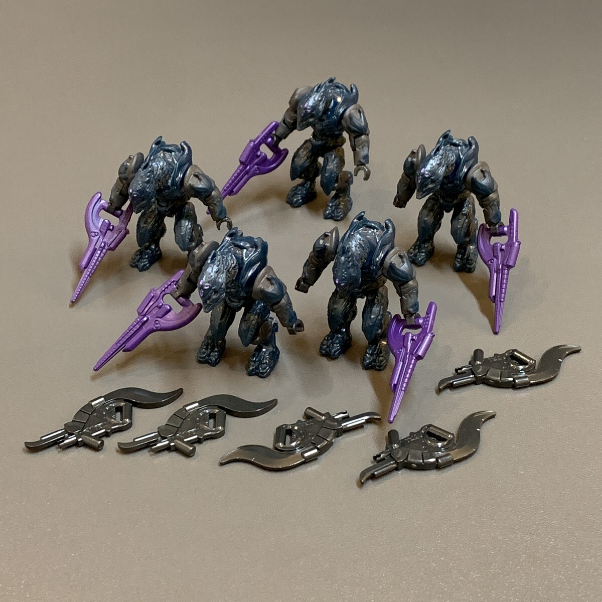 5pcs Halo Mega Bloks Covenant Blue Elite Zealot Figures 97117