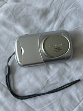 Olympus CAMEDIA D-390 2.0MP Digital Camera - Silver (TURNS ON, NO BATTERY)