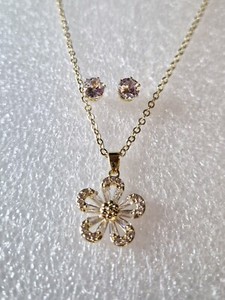 Authentic Gold Plated Cubic Zirconia And Crystal Flower Earrings And Necklace Set (#125)