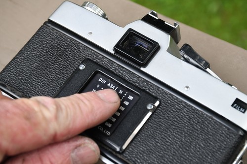 Parts/repair Minolta SRT 202 SLR 35mm SLR Film Camera Body  New Battery SRT202 - Picture 10 of 11