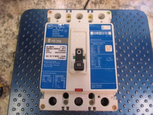 NEW CUTLER-HAMMER 60A CIRCUIT BREAKER 3-POLE, 600VAC, FD3060L