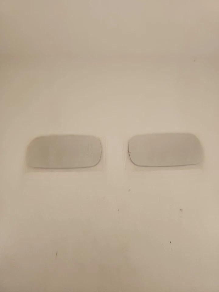 Nuevo Lote De 2 Pares De Placa De Identificación OEM LT Emblema Negro Y Dorado Para Chevy Truck SUV Foto 2 de 2