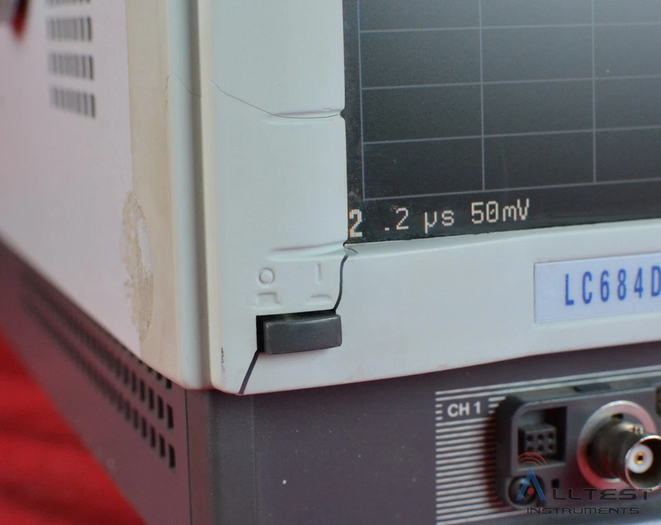 Lecroy LC684D 30171 1.5 GHz, 2 GS/s, 500 kpts./ch, 4 Channel Color Oscilloscope - Image 4 of 4