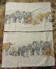 Vintage Lady Pepperell Animal Jungle Lion Polka Dot Std Pillowcase lot of 2