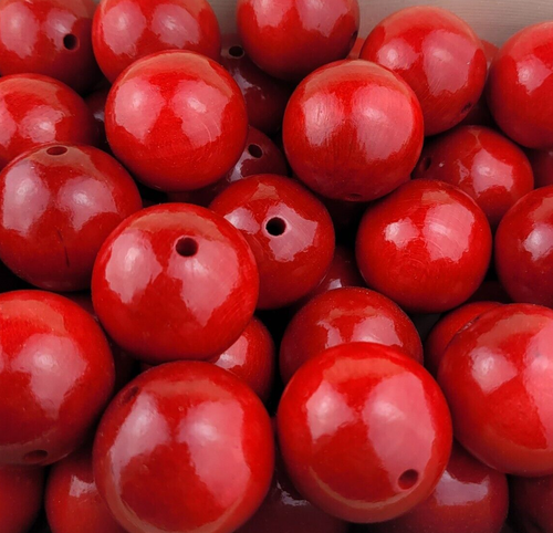 Wooden Shiny Beads, Set of 20, Diameter 40 mm, - Red - Picture 3 of 4