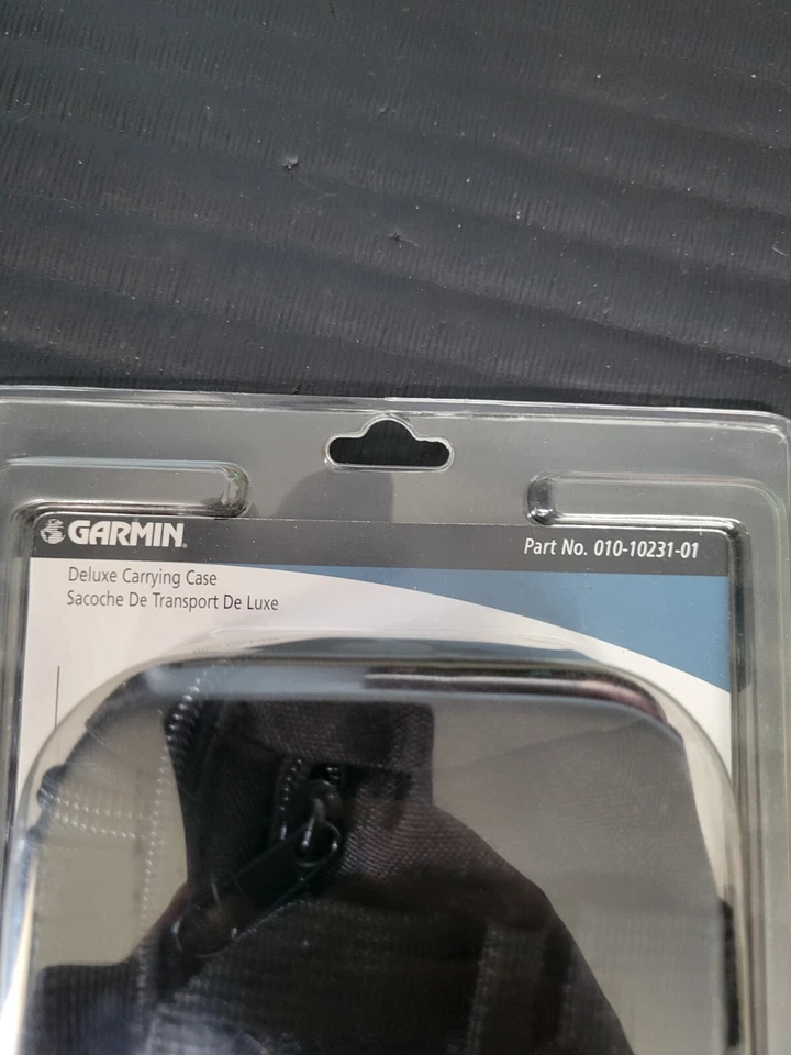 Garmin Deluxe Carrying Case 010-10231-01 - Protective GPS Accessory - Image 4 of 4