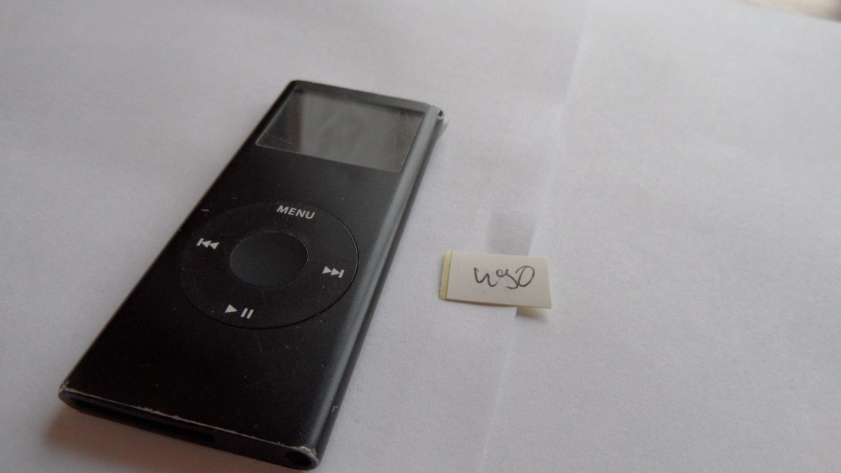 Apple iPod Nano 2nd Generation Black, Low battery time (8GB) 490