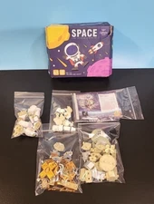 Lehoo Castle Building Toys 3D Space Capsule Rocket Lunar Lander Astronaut