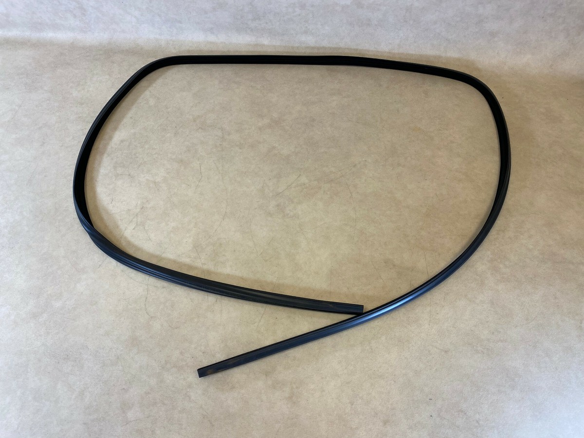 Mercedes G class W463 GENUINE Rear Right Door Sealing cord  