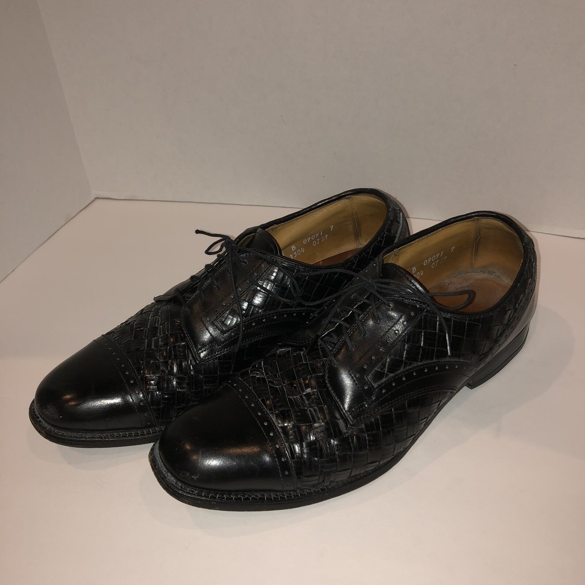 Allen Edmonds Crandon Oxford Mens 9.5 B Black Black Oxford Shoes | Allen Edmonds main image 4