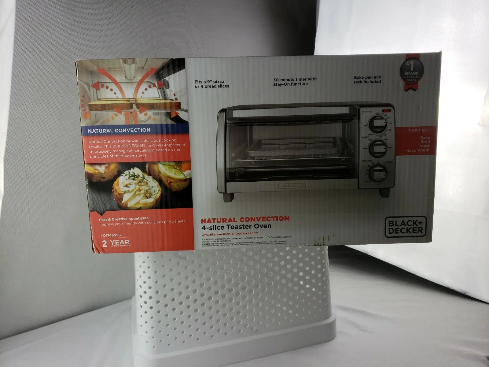 BLACK+DECKER Natural Convection 4-Slice Bake Broil Toaster Oven New Sealed