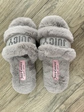 Juicy Couture Women s Plush Slippers Size 6 Gray New With Box Try-On Marks