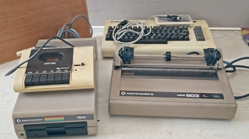Juego de reproductor COMMODORE 64 1541 Spampante MPS-803 VIC 20 PC VIC 1924 estuche. 1003 - Imagen 1 de 20