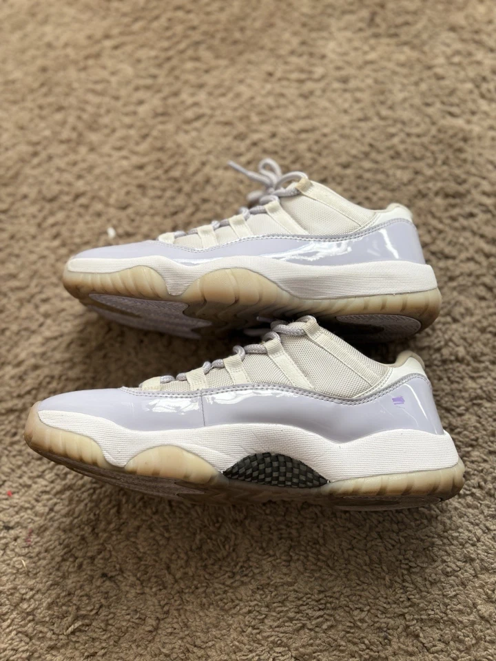 Talla 11 - Air Jordan 11 Retro Bajo Violeta Puro W Foto 3 de 4