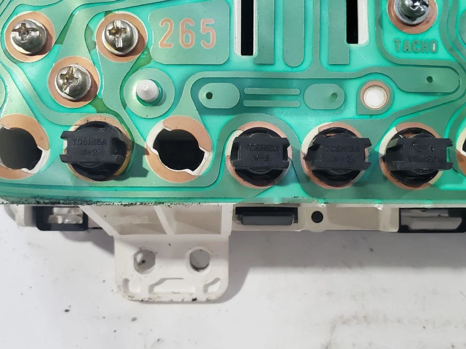 Medidor de velocímetro usado se adapta a: 1997 Suzuki X90 MPH con tacómetro 4 puertas 1,6 L cabezal solo Foto 3 de 4