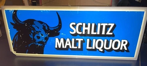 Vintage Schlitz Malt Liquor Beer Light Up Bull sign Fluorescent WORKS 19” X 8”