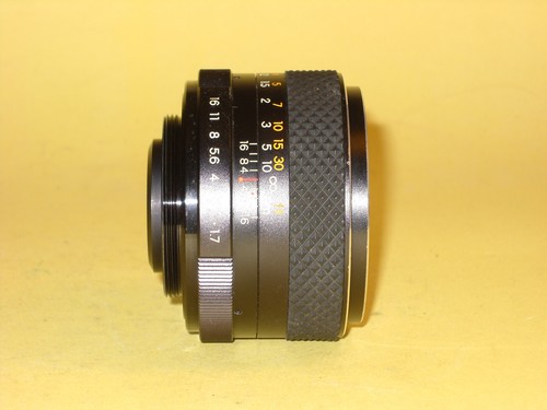 Yashica AUTO YASHINON DS-M 1:1.7 50mm lens in very good condition... - Picture 2 of 5