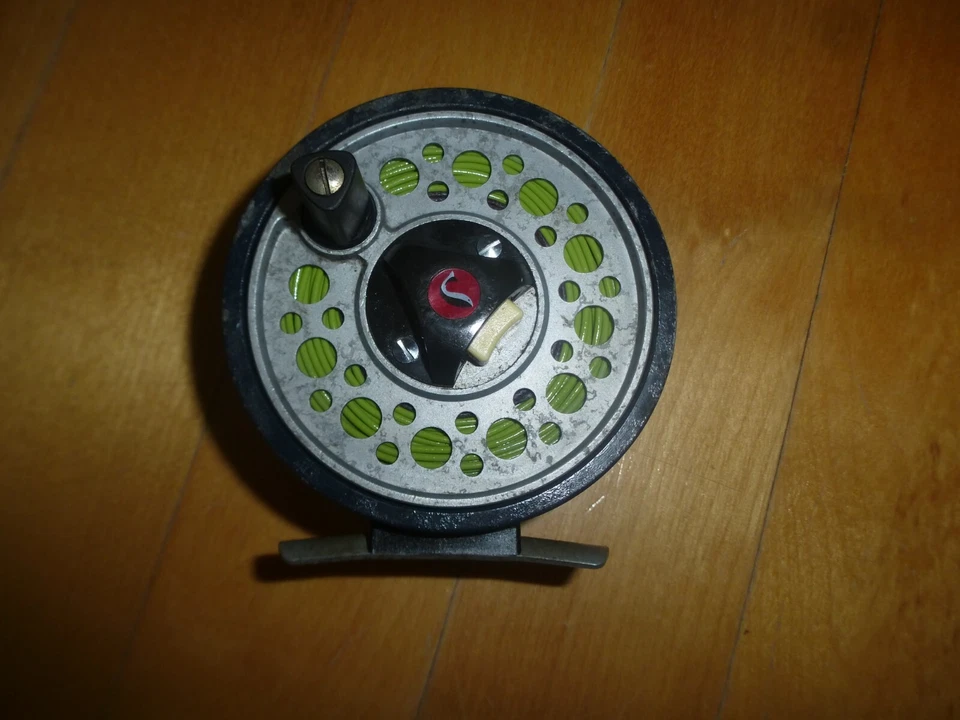 Fly Fishing Reel Mitchell 754 France, Great working, Rough looking, reals deals - Image 2 of 4