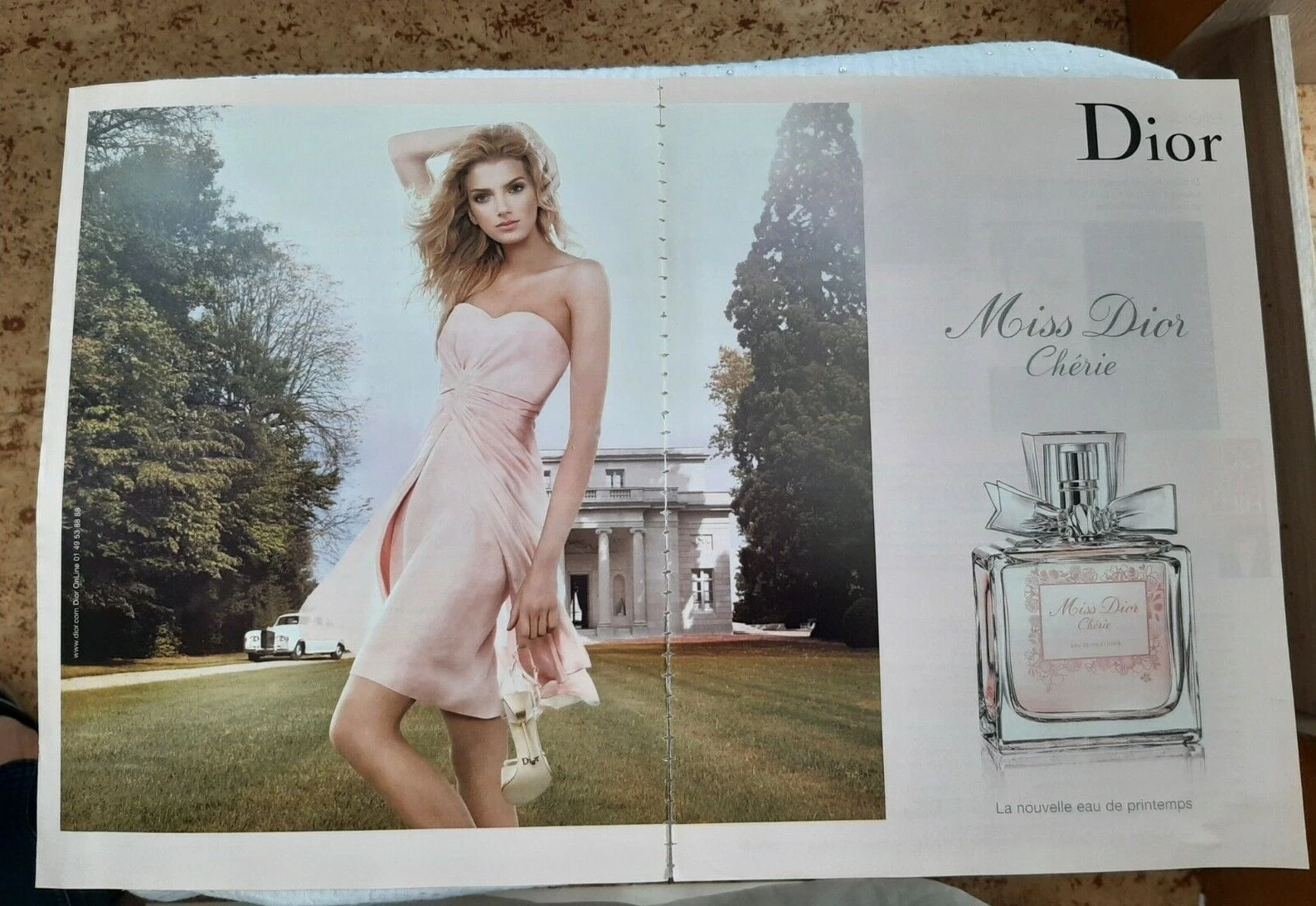 Publicité papier Parfum. Perfume Ad C. Dior Miss Dior Chérie de 2008