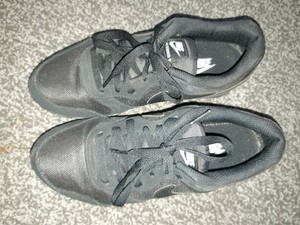 grey nike trainers womens