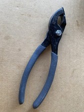 04-4P3 CAMLOCK Pliers Made In USA! US Army Surplus Used In Excellent Condition.