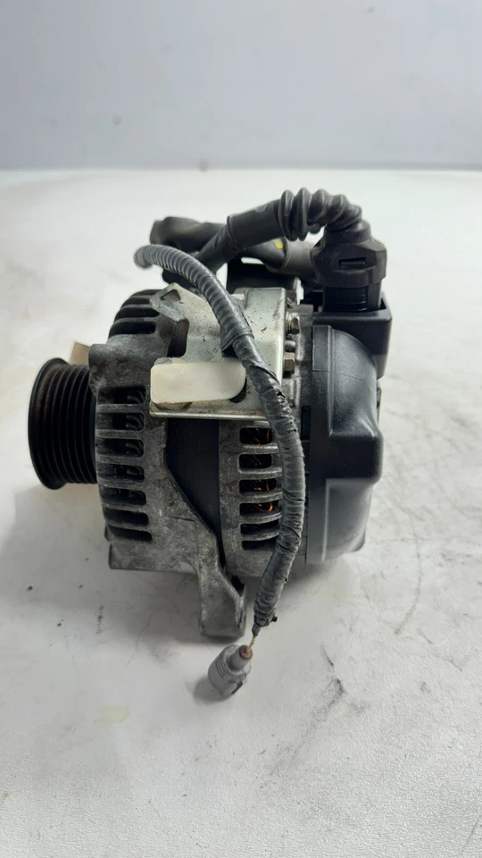 Alternador Toyota Scion TC 2005-2010 100 amperios OEM 27060-28270 Foto 3 de 4