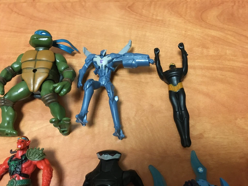 Lote de 10 Figuras de Acción Surtidas 3.5" TMNT Superman Power Rangers Foto 3 de 4