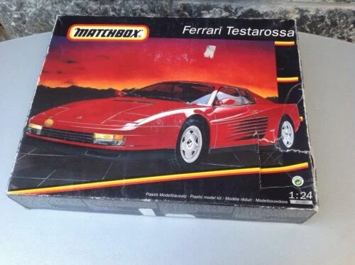 Articoli di modellismo statico scala 1:24 Ferrari