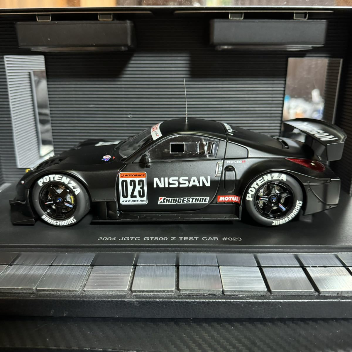 Auto Art 1 18 Nissan Fairlady Z 2004 JGTC GT500 Test Car 023 Auto Art 1 18 Nissan Fairlady Z 2004 JGTC GT500 Test Car 023