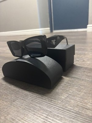 PRADA GLASSES