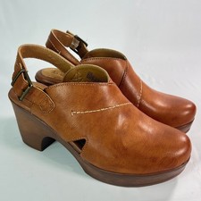 b.o.c. Born Concept Cecila Brown Slingback Platform Clogs Womens Size 10M Wedge